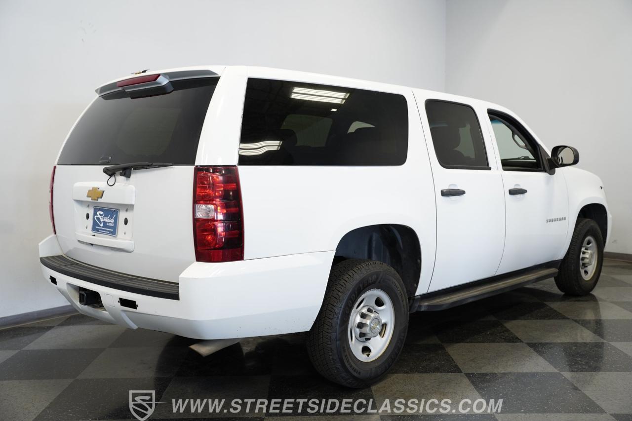 2013 Chevrolet Suburban 2500 4X4