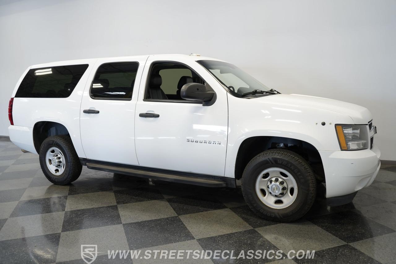 2013 Chevrolet Suburban 2500 4X4