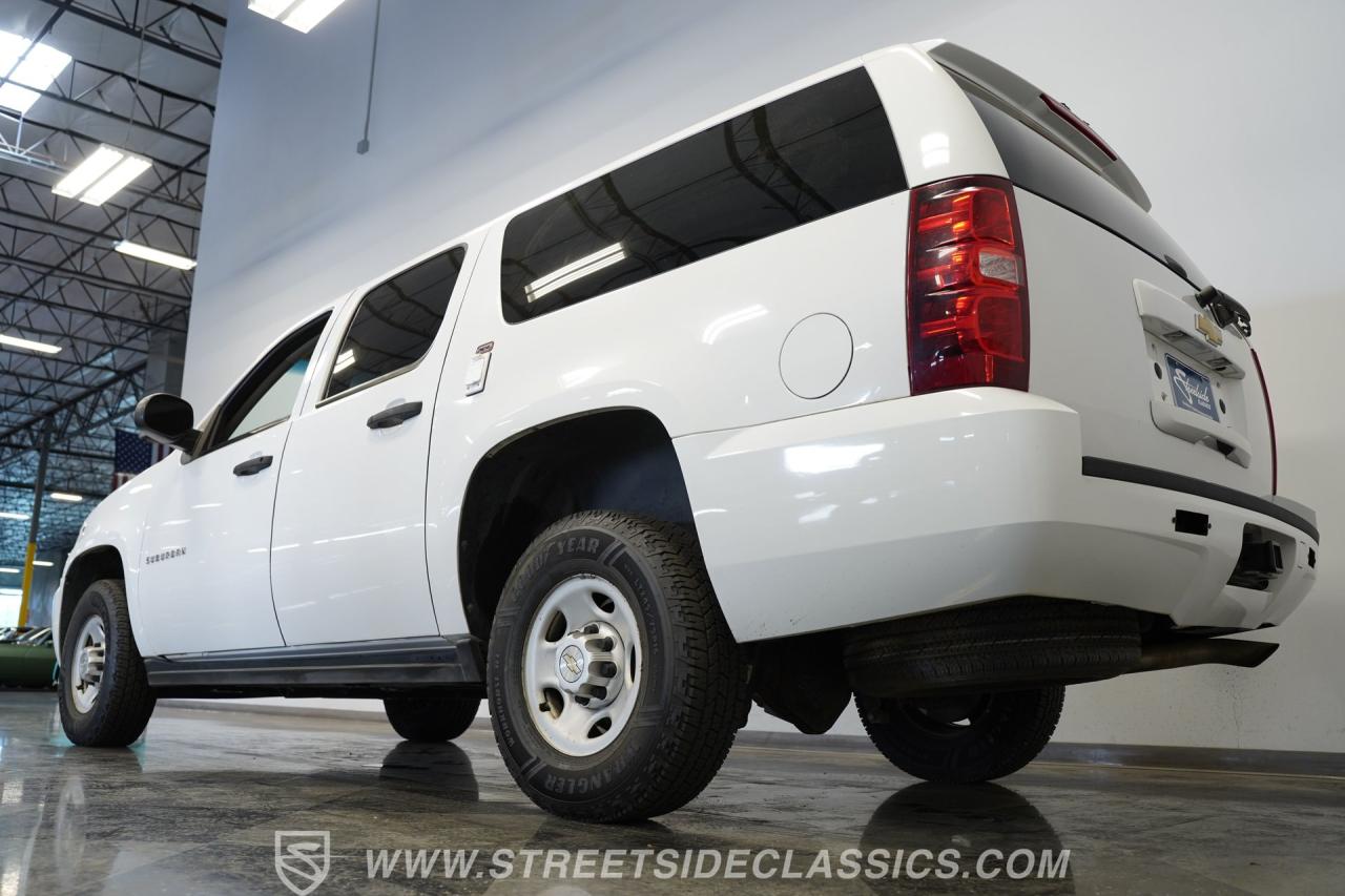 2013 Chevrolet Suburban 2500 4X4