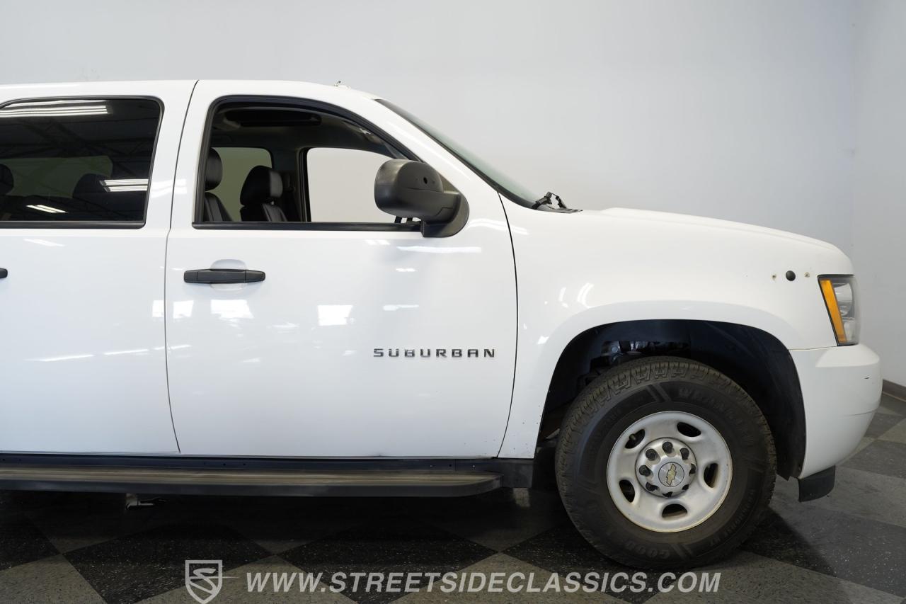 2013 Chevrolet Suburban 2500 4X4