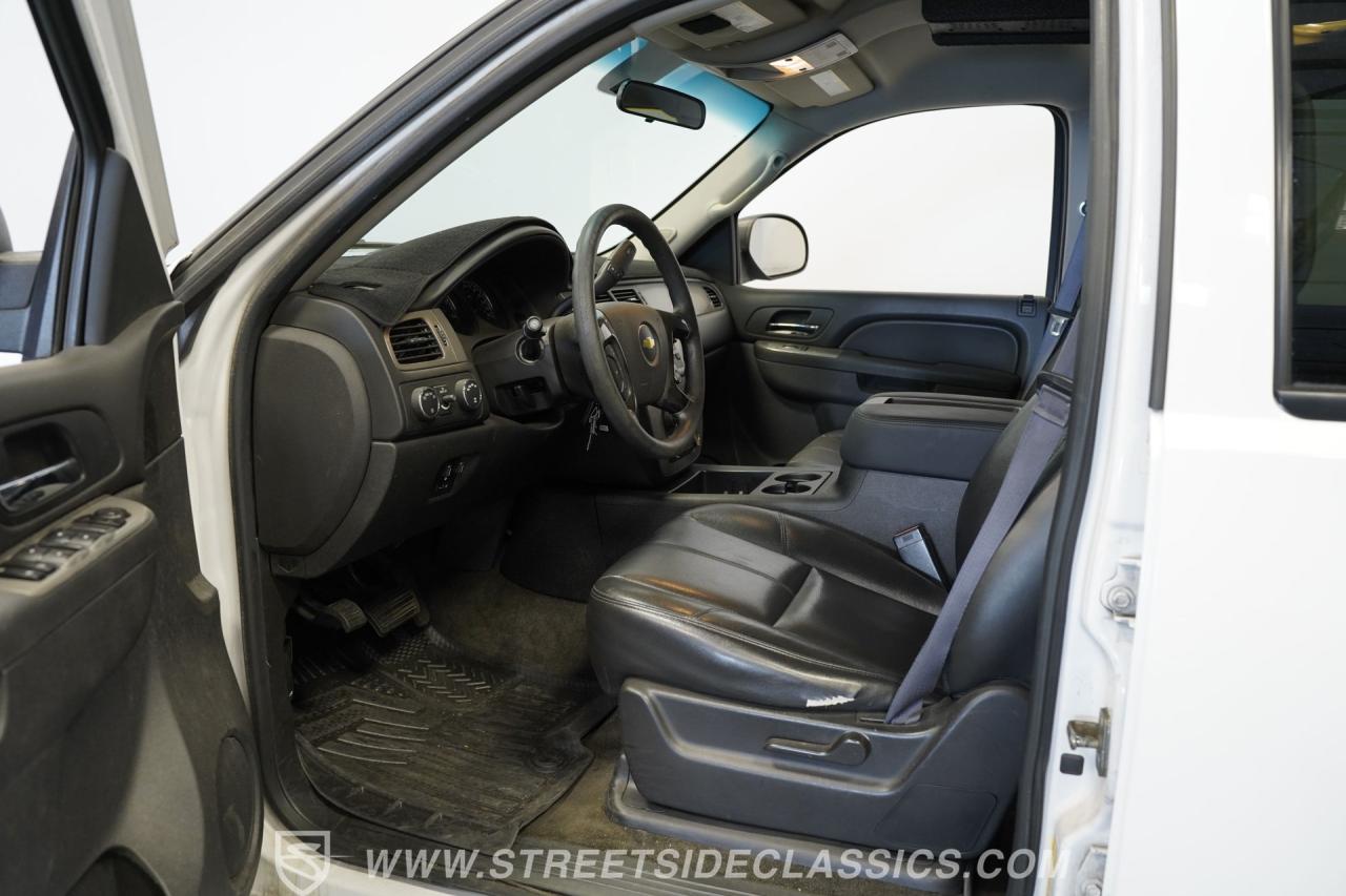 2013 Chevrolet Suburban 2500 4X4