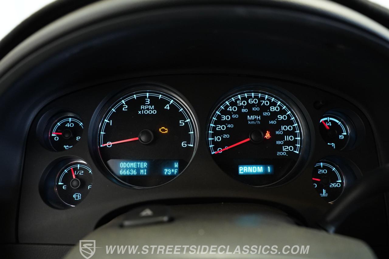 2013 Chevrolet Suburban 2500 4X4