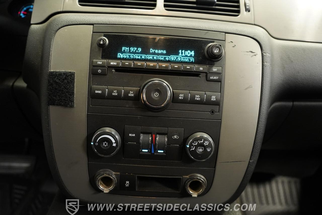 2013 Chevrolet Suburban 2500 4X4