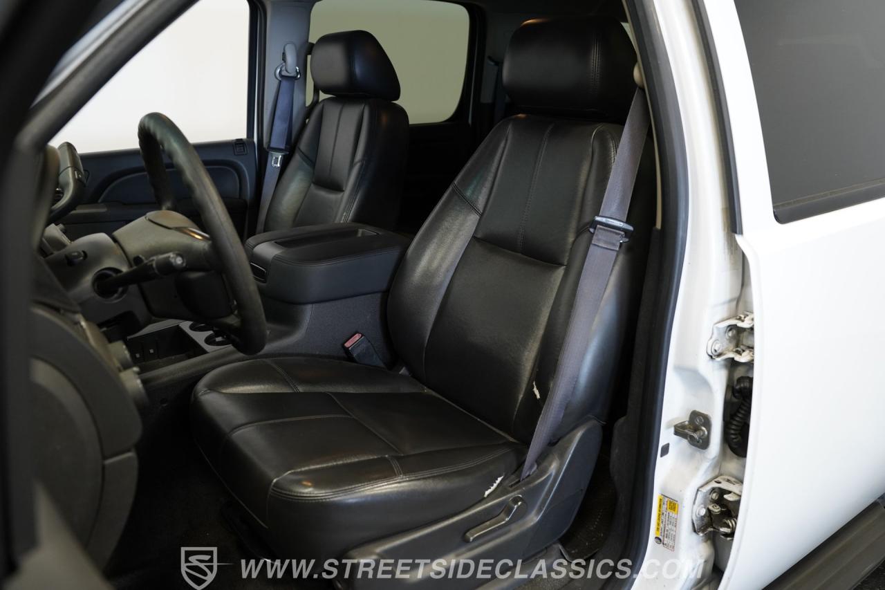 2013 Chevrolet Suburban 2500 4X4