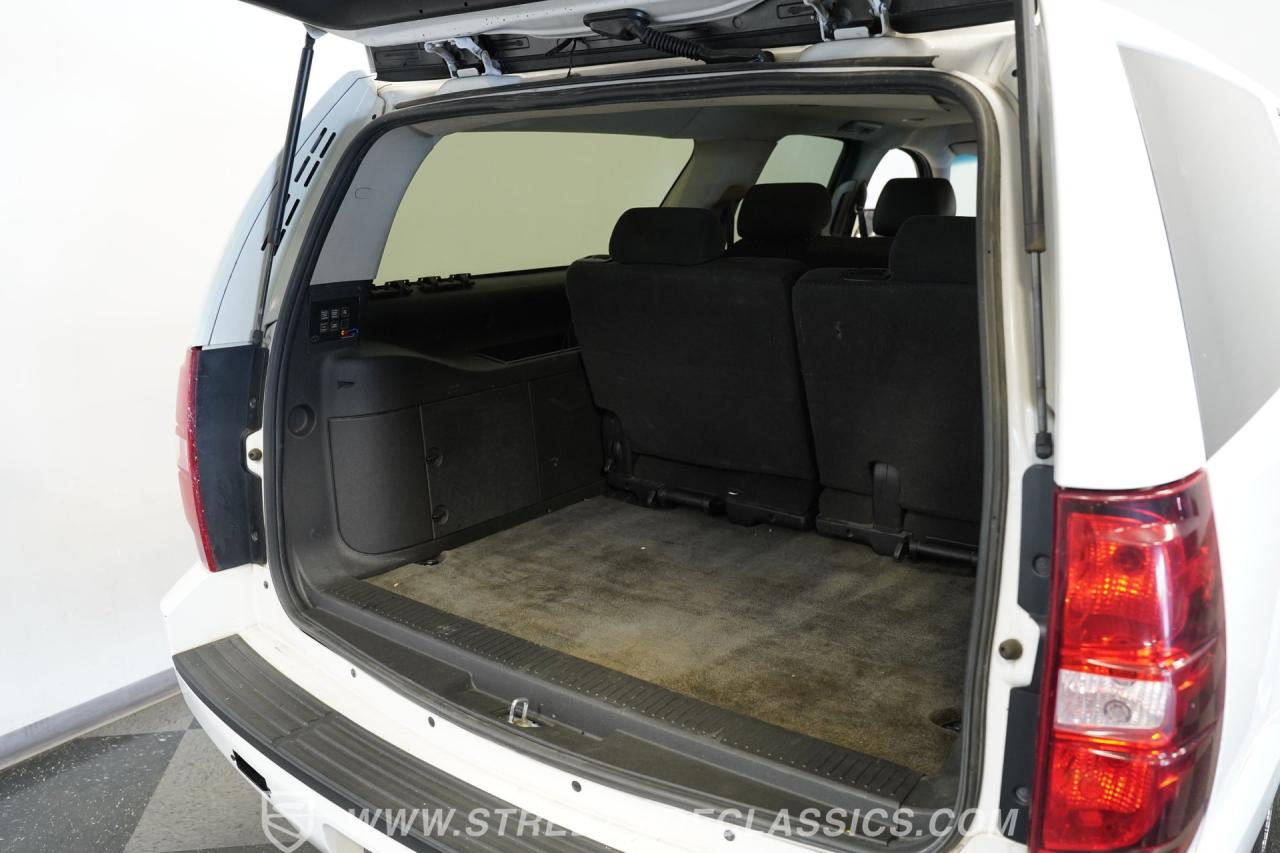 2013 Chevrolet Suburban 2500 4X4