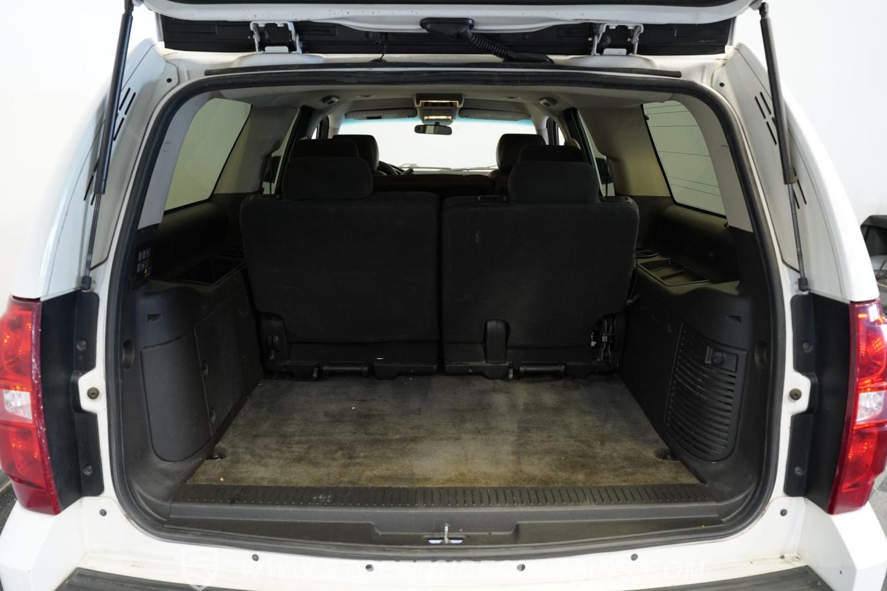 2013 Chevrolet Suburban 2500 4X4