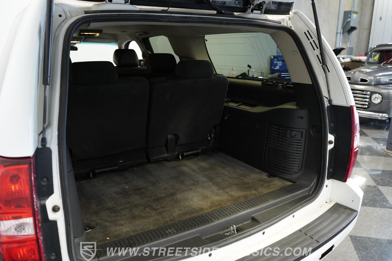 2013 Chevrolet Suburban 2500 4X4