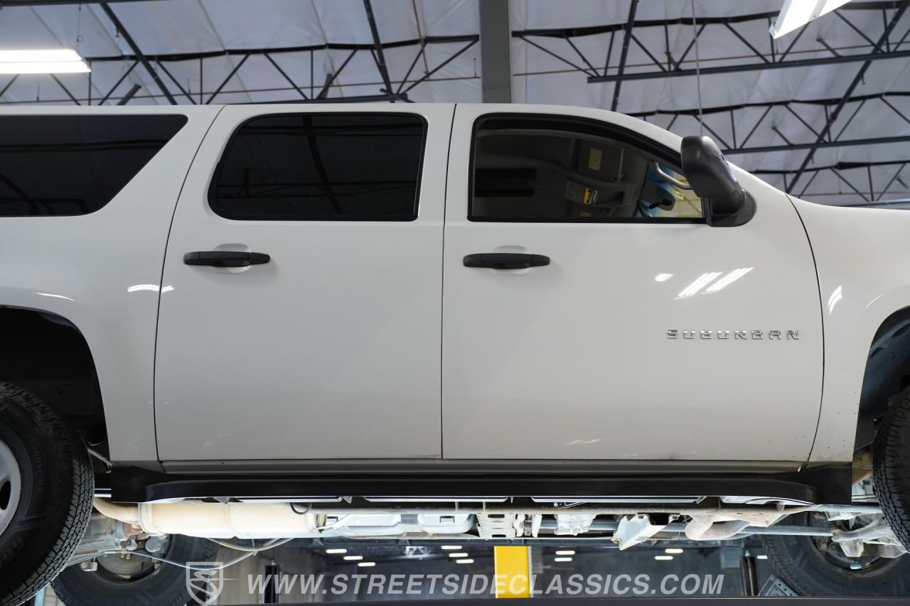 2013 Chevrolet Suburban 2500 4X4