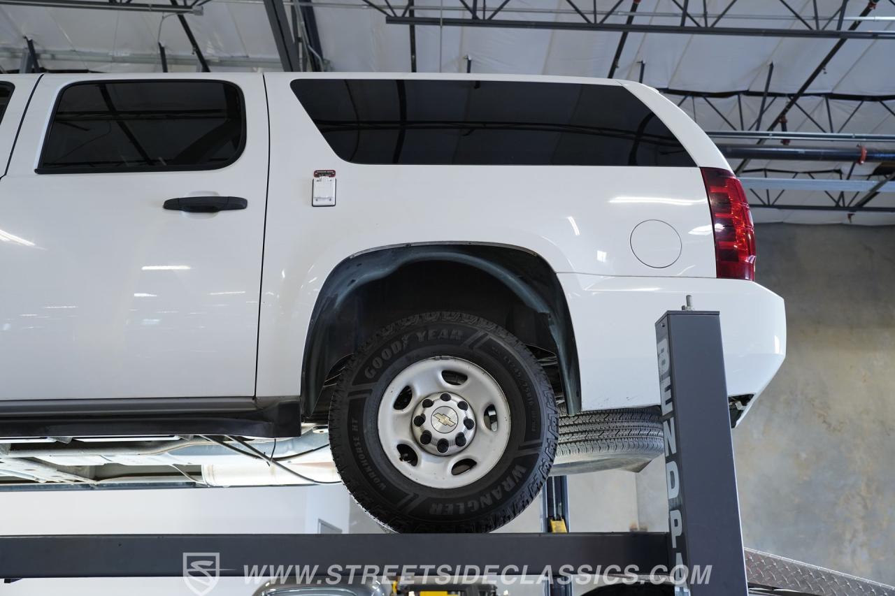 2013 Chevrolet Suburban 2500 4X4