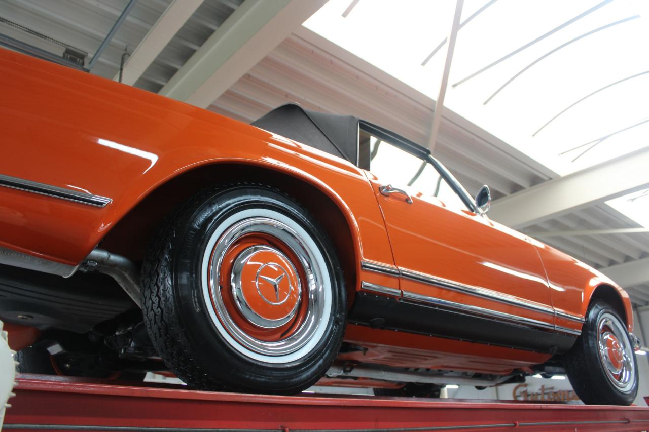 1964 Mercedes - Benz 230 SL Pagode &ldquo;Ex-factory in DB574 - Orange&rdquo;