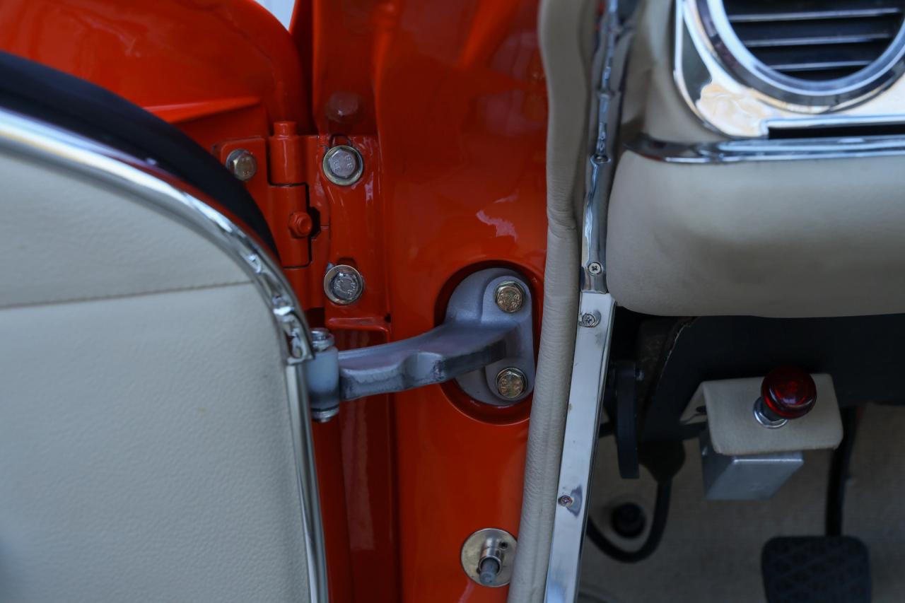 1964 Mercedes - Benz 230 SL Pagode &ldquo;Ex-factory in DB574 - Orange&rdquo;