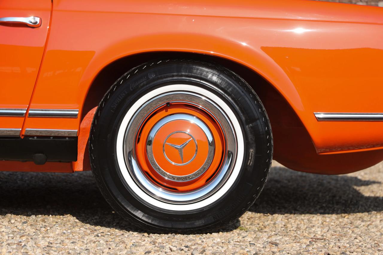 1964 Mercedes - Benz 230 SL Pagode &ldquo;Ex-factory in DB574 - Orange&rdquo;
