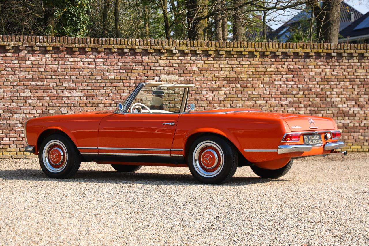 1964 Mercedes - Benz 230 SL Pagode &ldquo;Ex-factory in DB574 - Orange&rdquo;