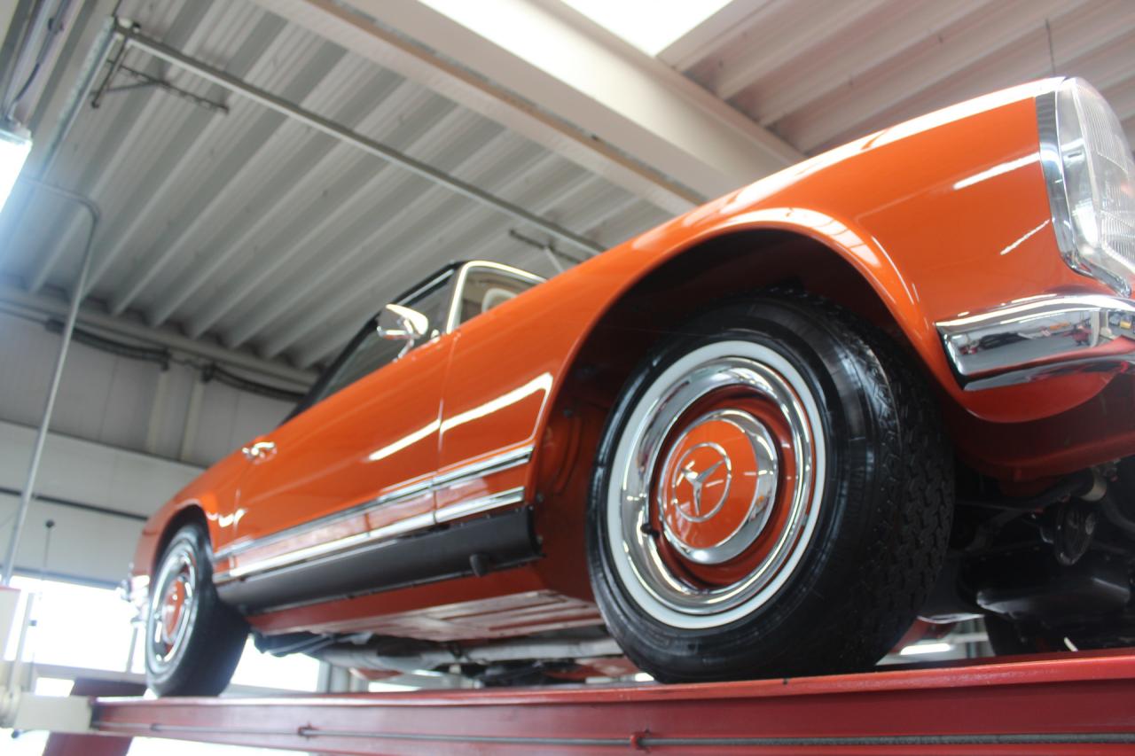 1964 Mercedes - Benz 230 SL Pagode &ldquo;Ex-factory in DB574 - Orange&rdquo;