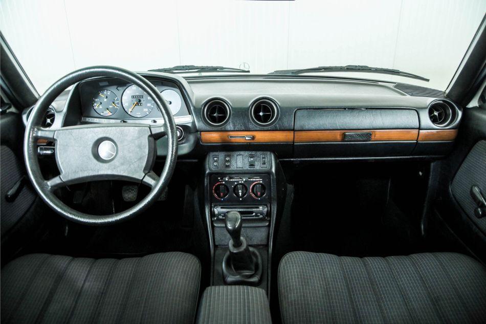 1984 Mercedes - Benz 230TE