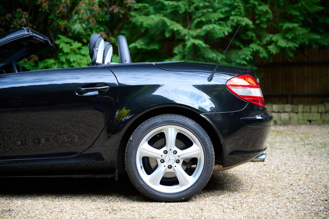 2004 Mercedes - Benz SLK 350