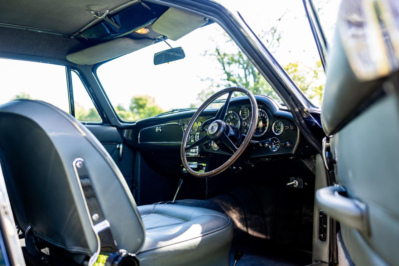 1967 Aston Martin DB6