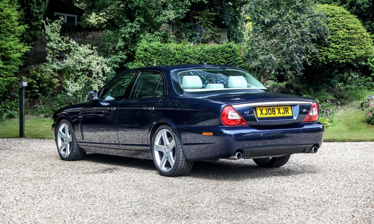 2008 Jaguar XJR