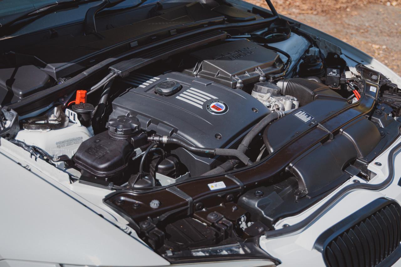 2012 BMW Alpina B3 GT3