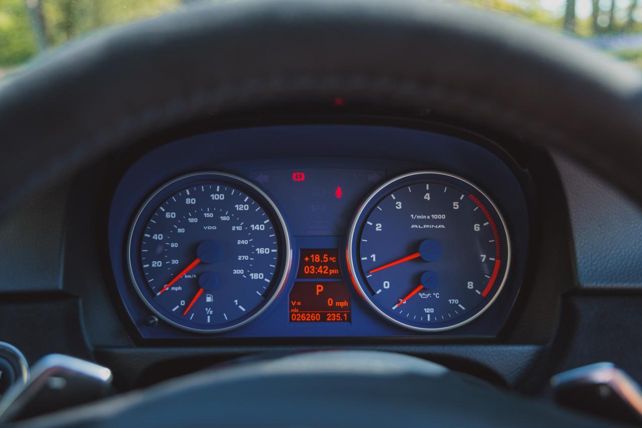 2012 BMW Alpina B3 GT3