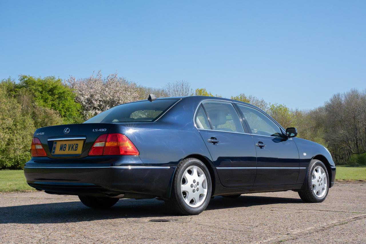 2002 Lexus LS430