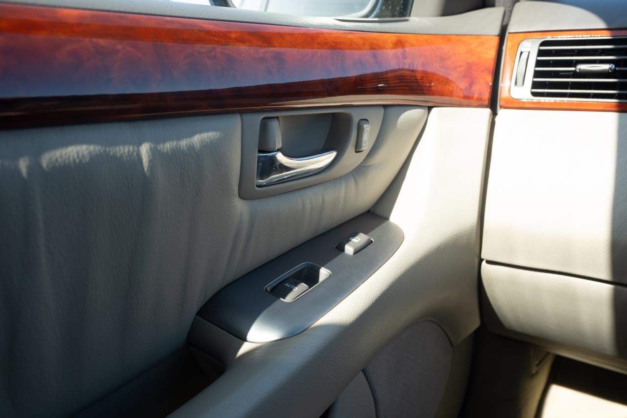 2002 Lexus LS430