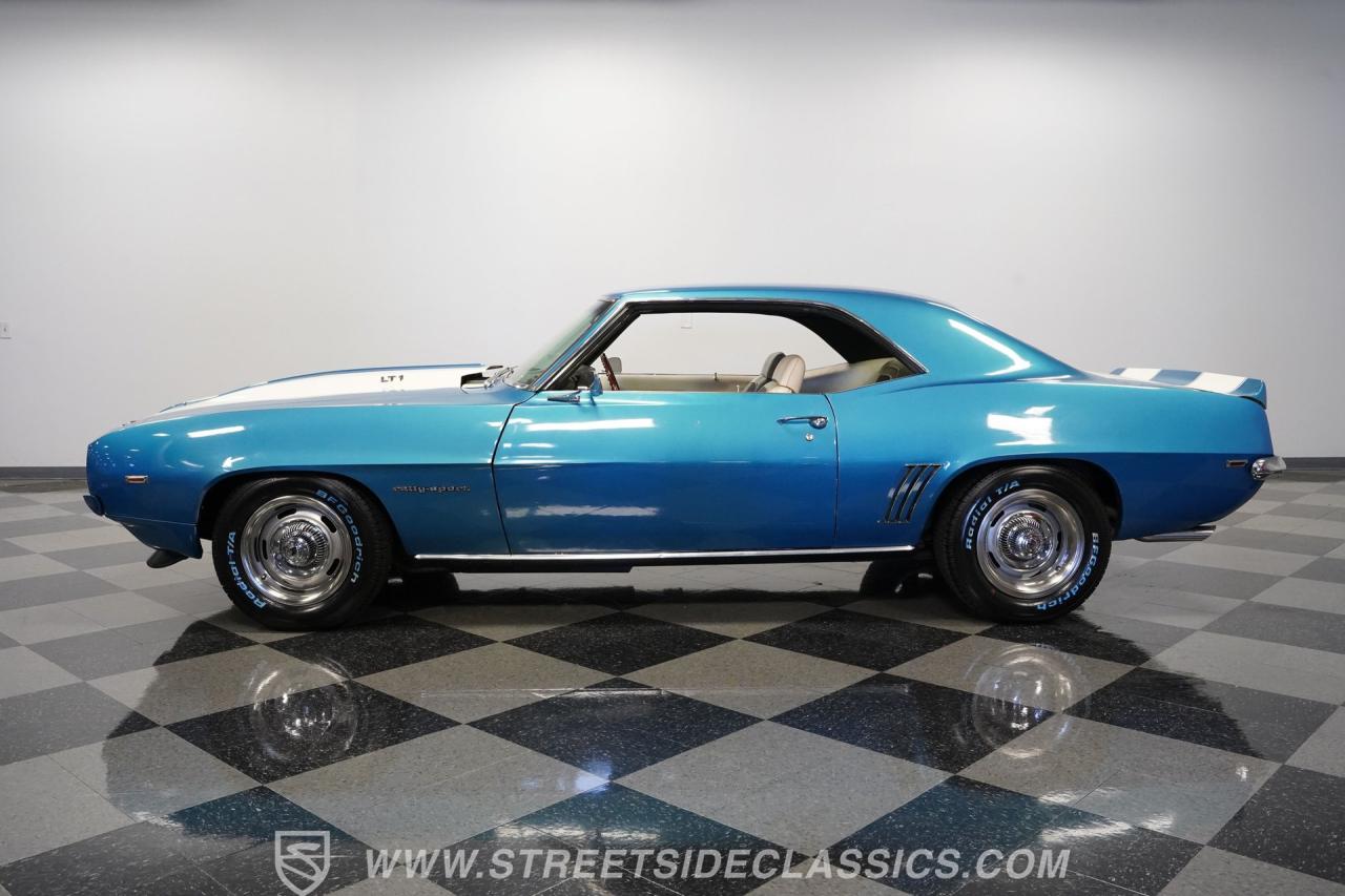 1969 Chevrolet Camaro RS/SS Restomod Tribute