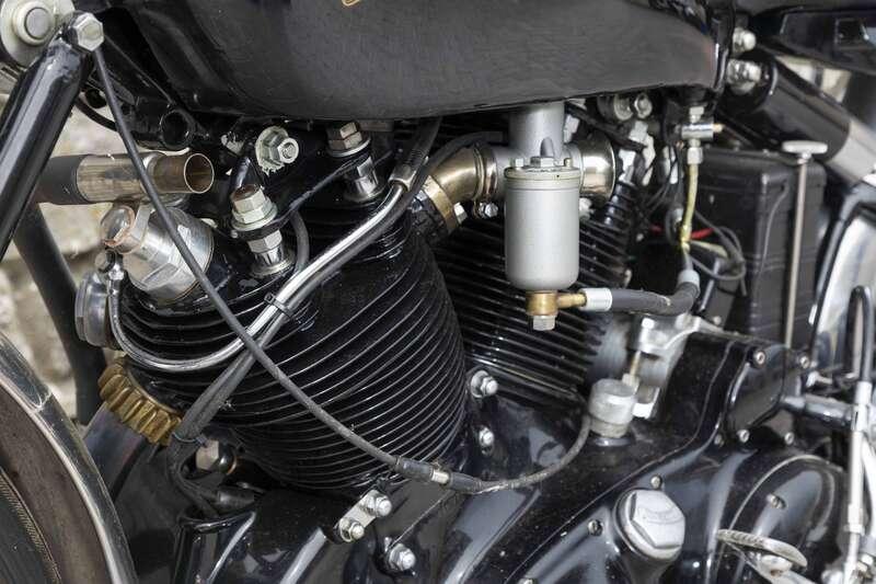 1951 VINCENT SERIES C BLACK SHADOW