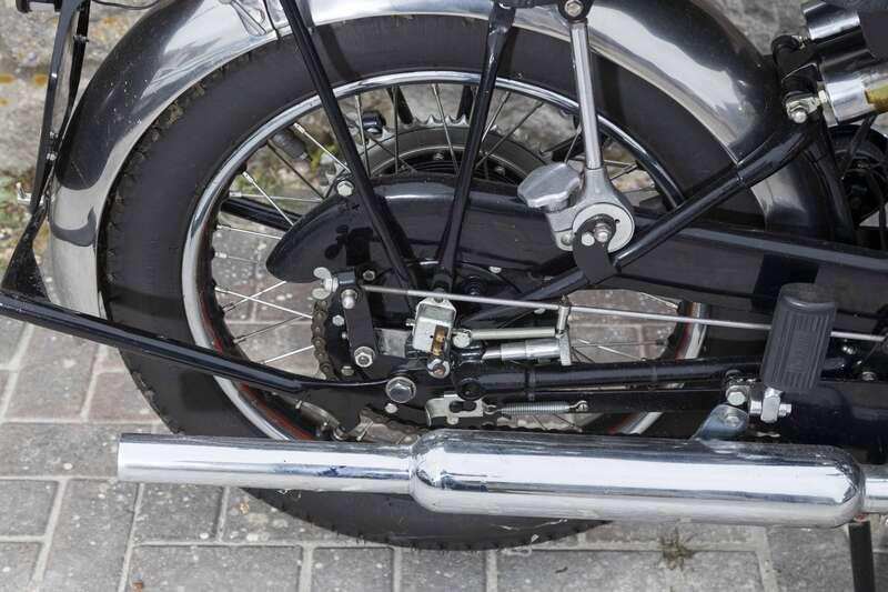 1951 VINCENT SERIES C BLACK SHADOW