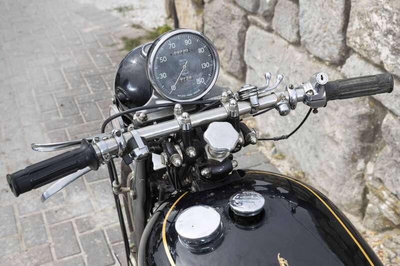 1952 VINCENT SERIES C BLACK SHADOW