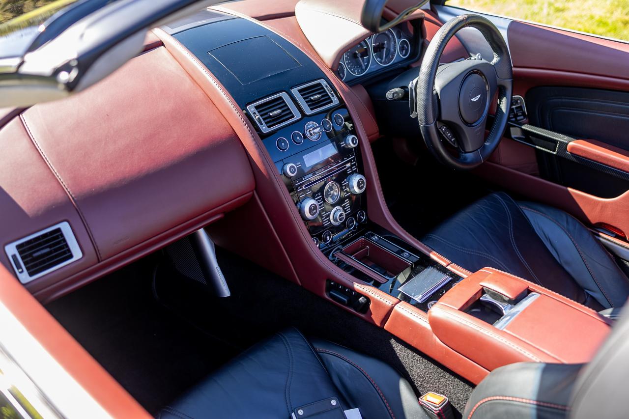 2011 Aston Martin DBS Volante