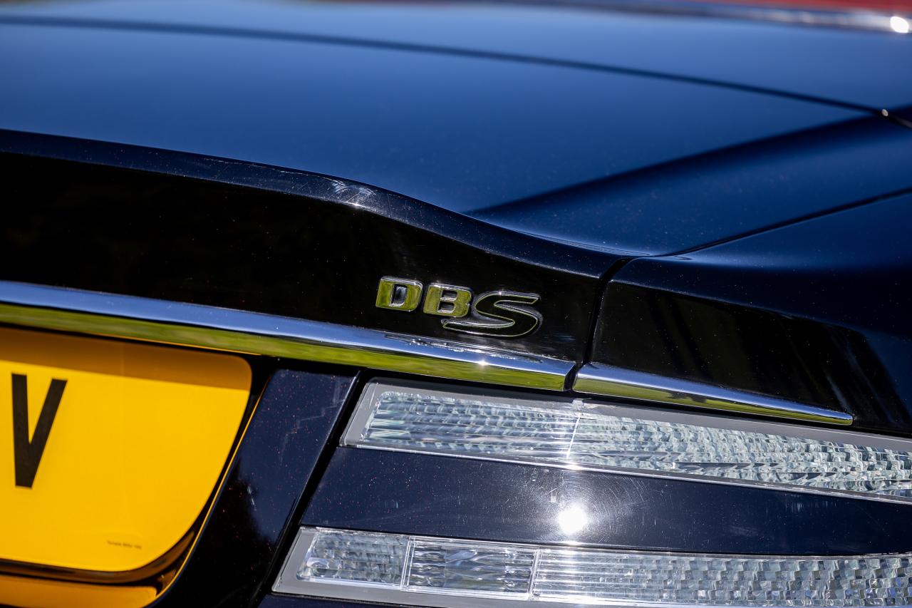 2011 Aston Martin DBS Volante