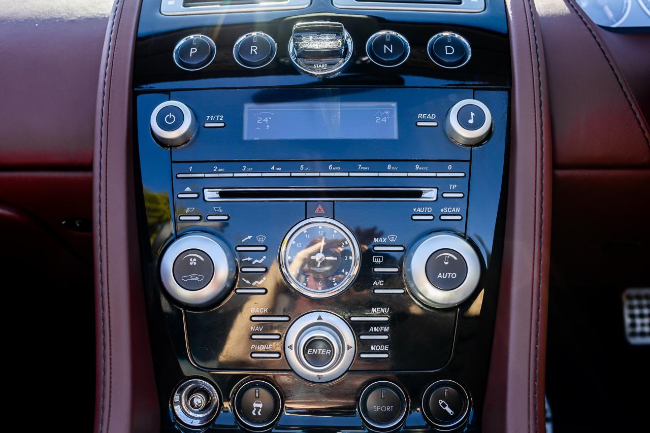 2011 Aston Martin DBS Volante