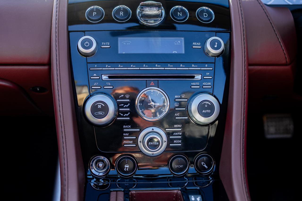 2011 Aston Martin DBS Volante