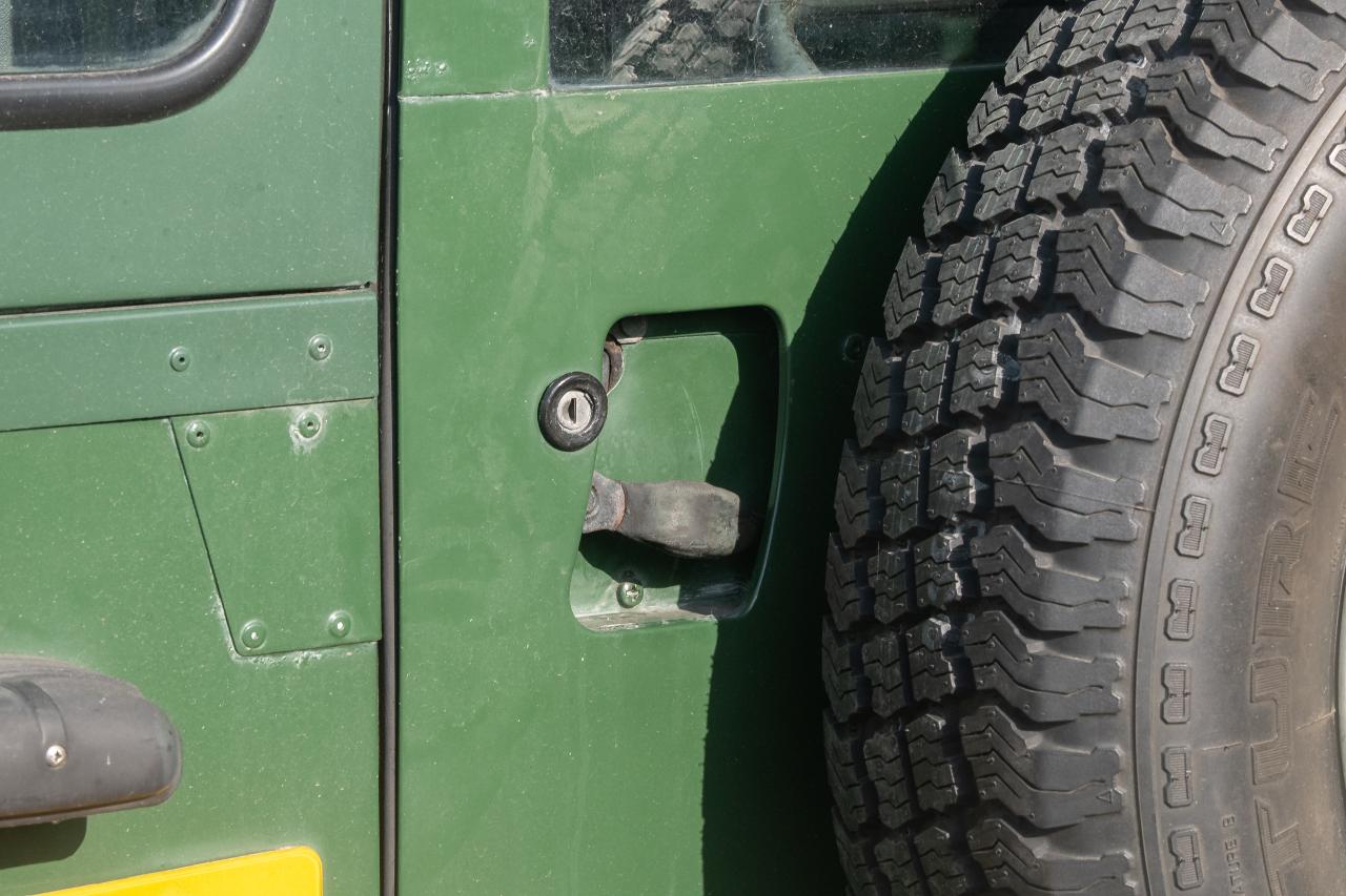 1996 Land Rover Defender 90 County