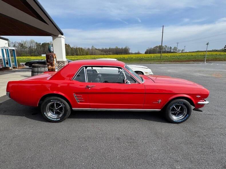 1966 Ford Mustang