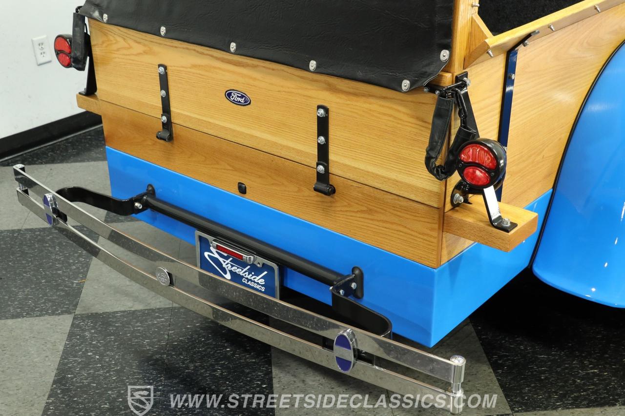 1928 Ford Woody Wagon