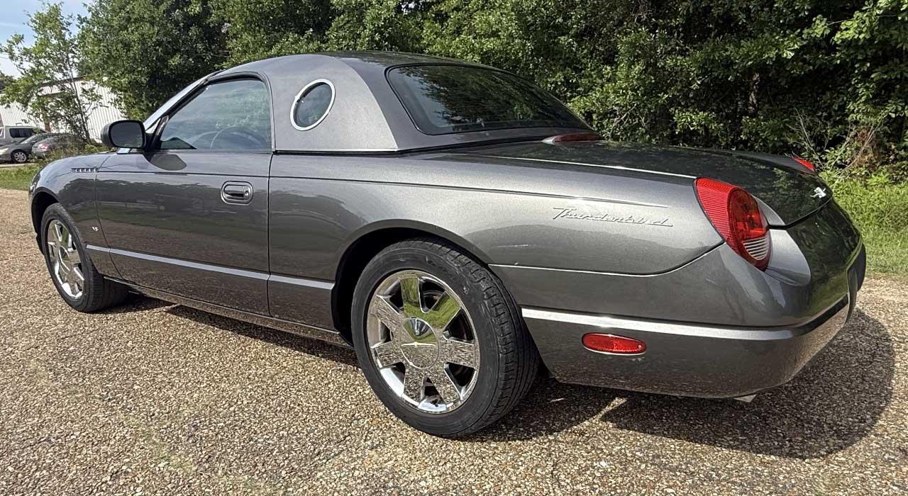 2003 Ford Thunderbird