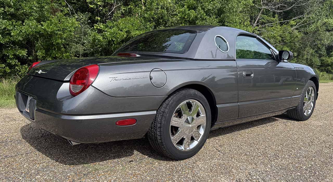 2003 Ford Thunderbird