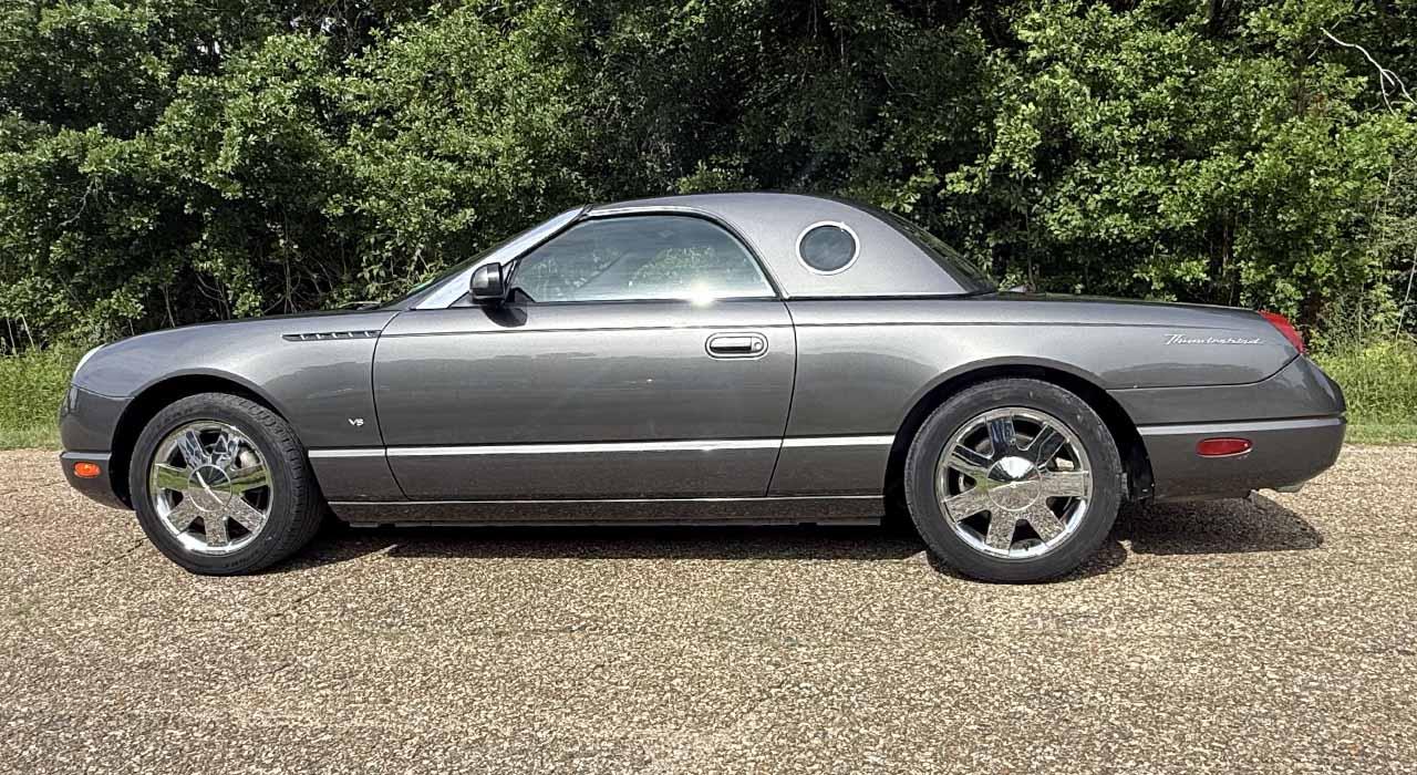 2003 Ford Thunderbird