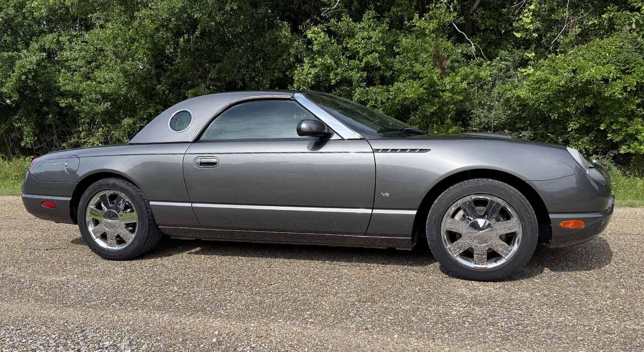 2003 Ford Thunderbird