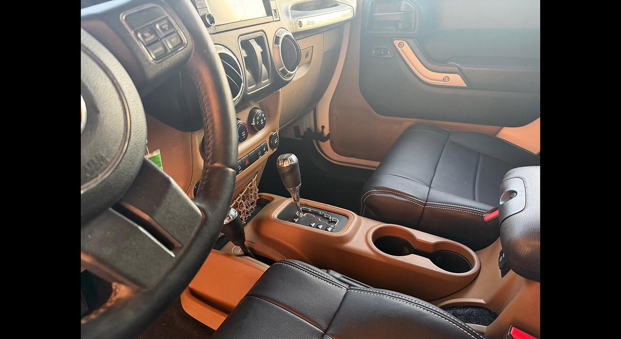 2012 Jeep WRANGLER SAHARA