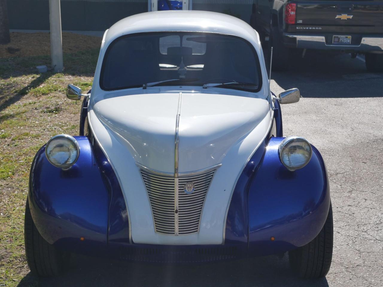 1972 Volkswagen Beetle 1940 Ford Sedan Delivery