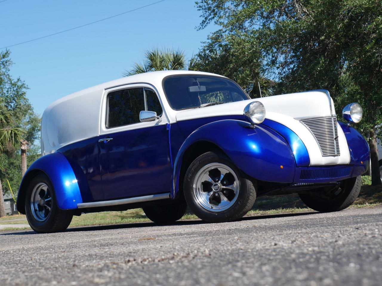 1972 Volkswagen Beetle 1940 Ford Sedan Delivery