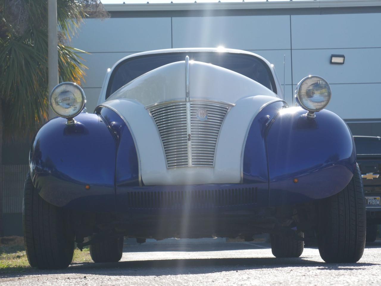 1972 Volkswagen Beetle 1940 Ford Sedan Delivery