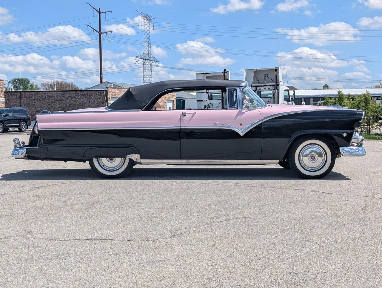 1955 Ford Sunliner Convertible