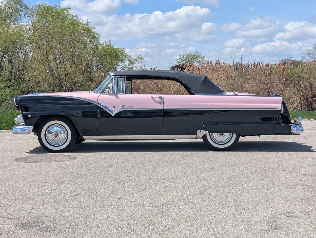 1955 Ford Sunliner Convertible