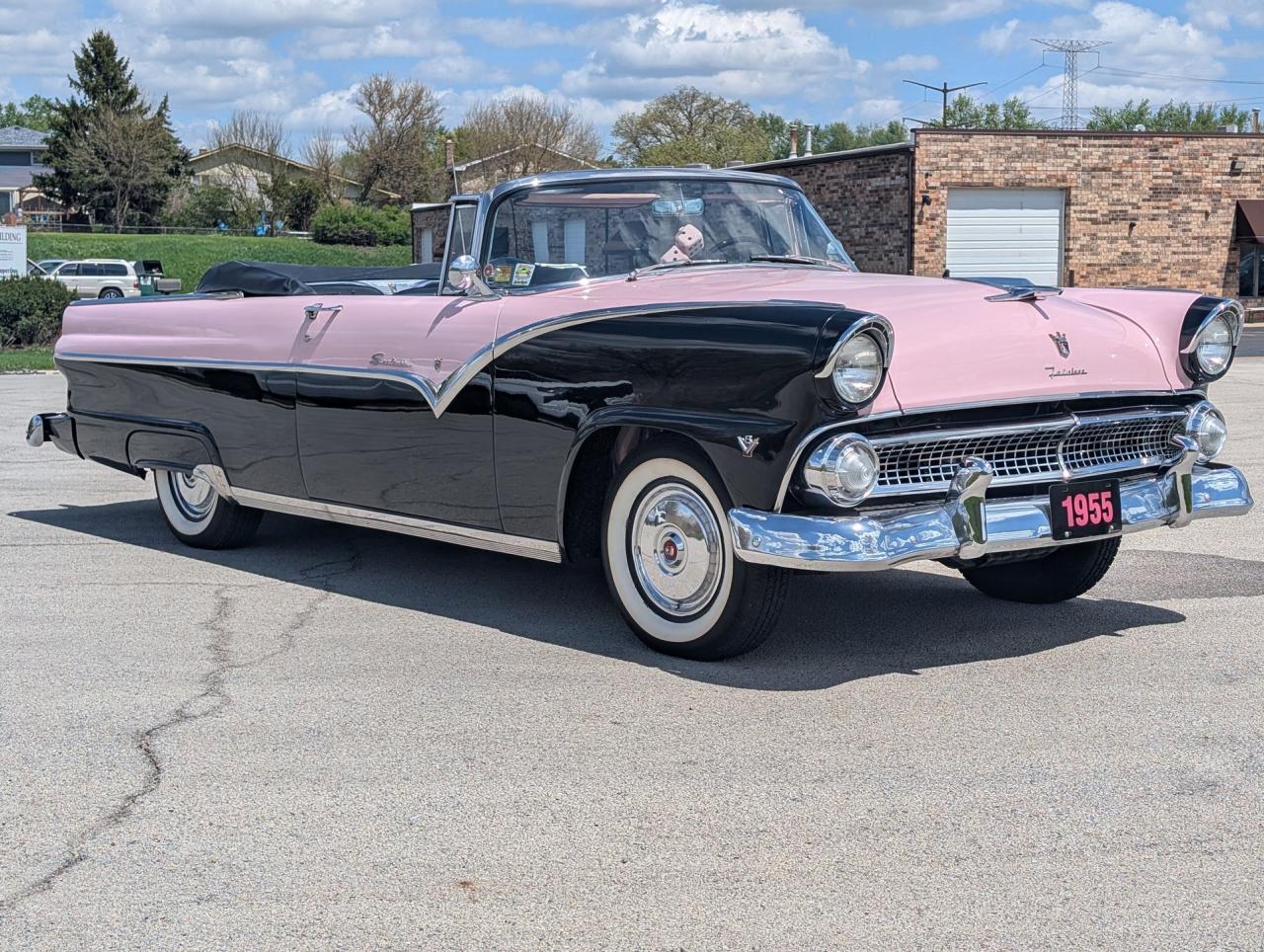 1955 Ford Sunliner Convertible