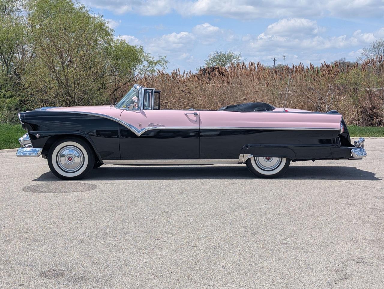 1955 Ford Sunliner Convertible