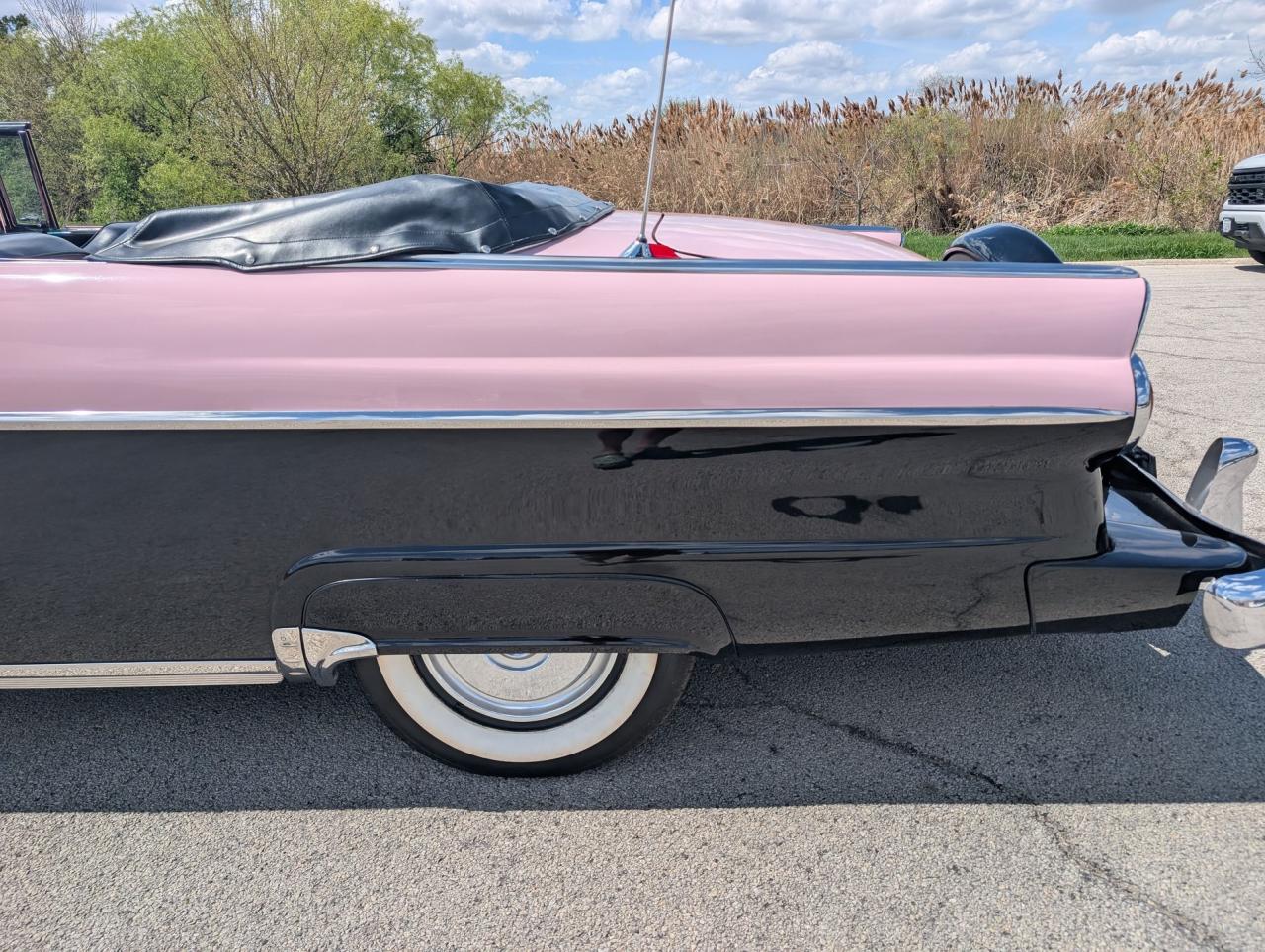 1955 Ford Sunliner Convertible